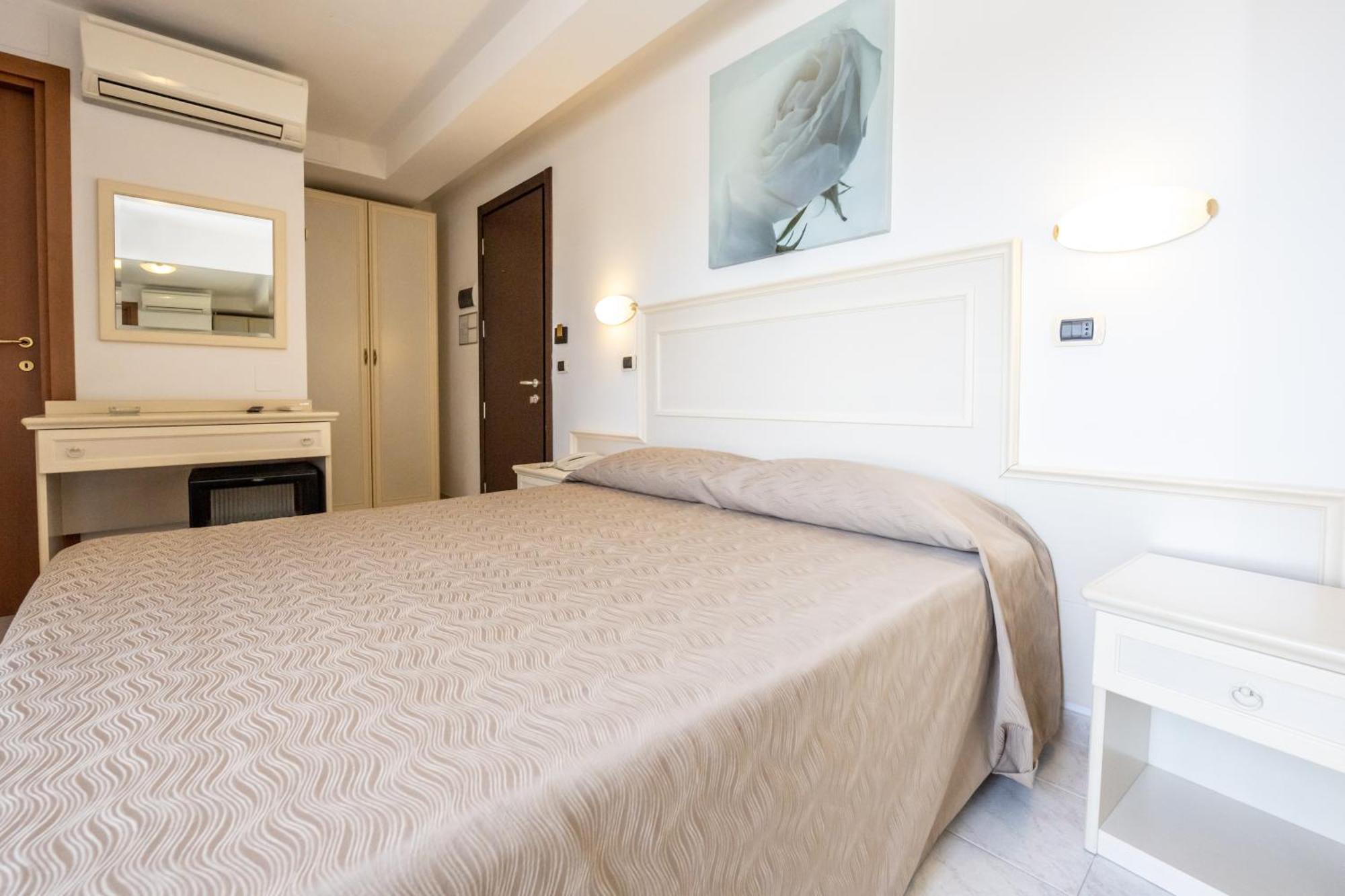 Hotel Florence San Benedetto del Tronto Exterior foto